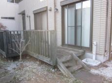 富士見市　老朽化したウッドデッキ　アイアンウッドで造りなおします