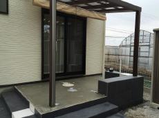 川越市　タイルテラス施工中