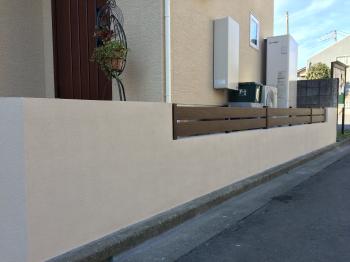 川越市　新築外構　塗り壁＋アルファウッドフェンス
