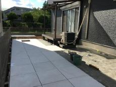 川越市　シンプル外構　お庭タイル敷き工事