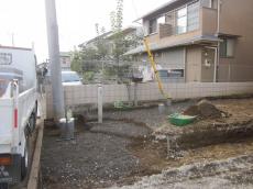 川越市　新築外構　余分な土の掘削と処分