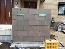 川越市　門柱のタイル貼り