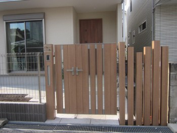 川越市　新築外構　門扉　フェンス