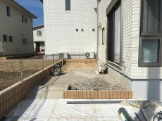 坂戸市y様邸　人工芝施工前の掘削