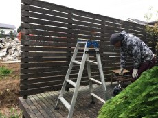 さいたま市　既存の天然木デッキを解体