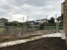 鴻巣市　お庭・駐車場リフォーム工事　解体作業