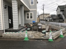 清瀬市　新築外構　塀や花壇のレンガ積