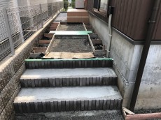 川越市 新築外構 アプローチ階段造り