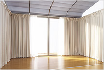 サンルーム:サンクスペースII オプション:内部日除け・カーテンレール