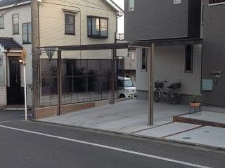 サイドパネルで風雨と視線をカット！２台用カーポート！！