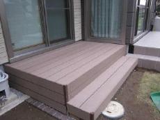 ふじみ野市　LIXIL　樹ら楽ステージとタイルデッキの組合せ